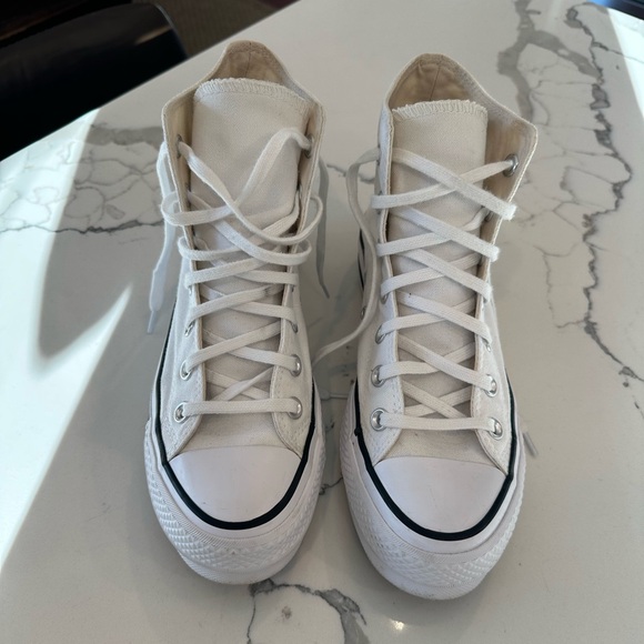 Chuck Taylor All Star Platform Converse - Picture 4 of 7